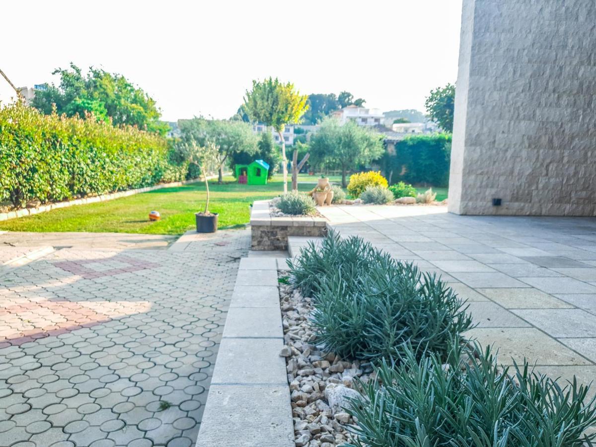 Lacasa Apartments & Restaurant Ulcinj Exterior photo